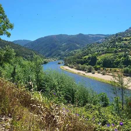Coja Mountain Perch * Vinho (Coimbra)