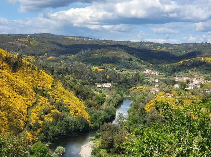 Coja Mountain Perch Villa *